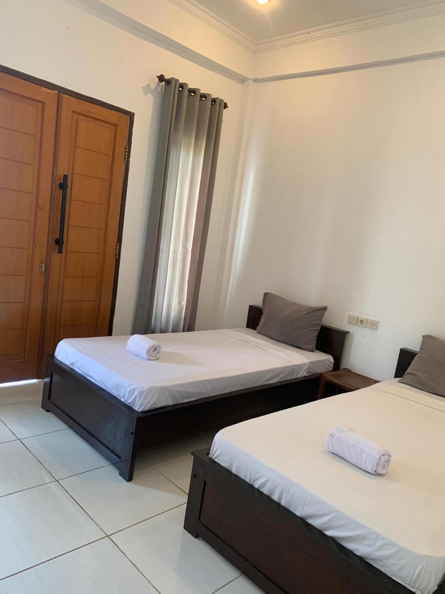 Bale Sunrise Hotel Джили Трауанган Екстериор снимка