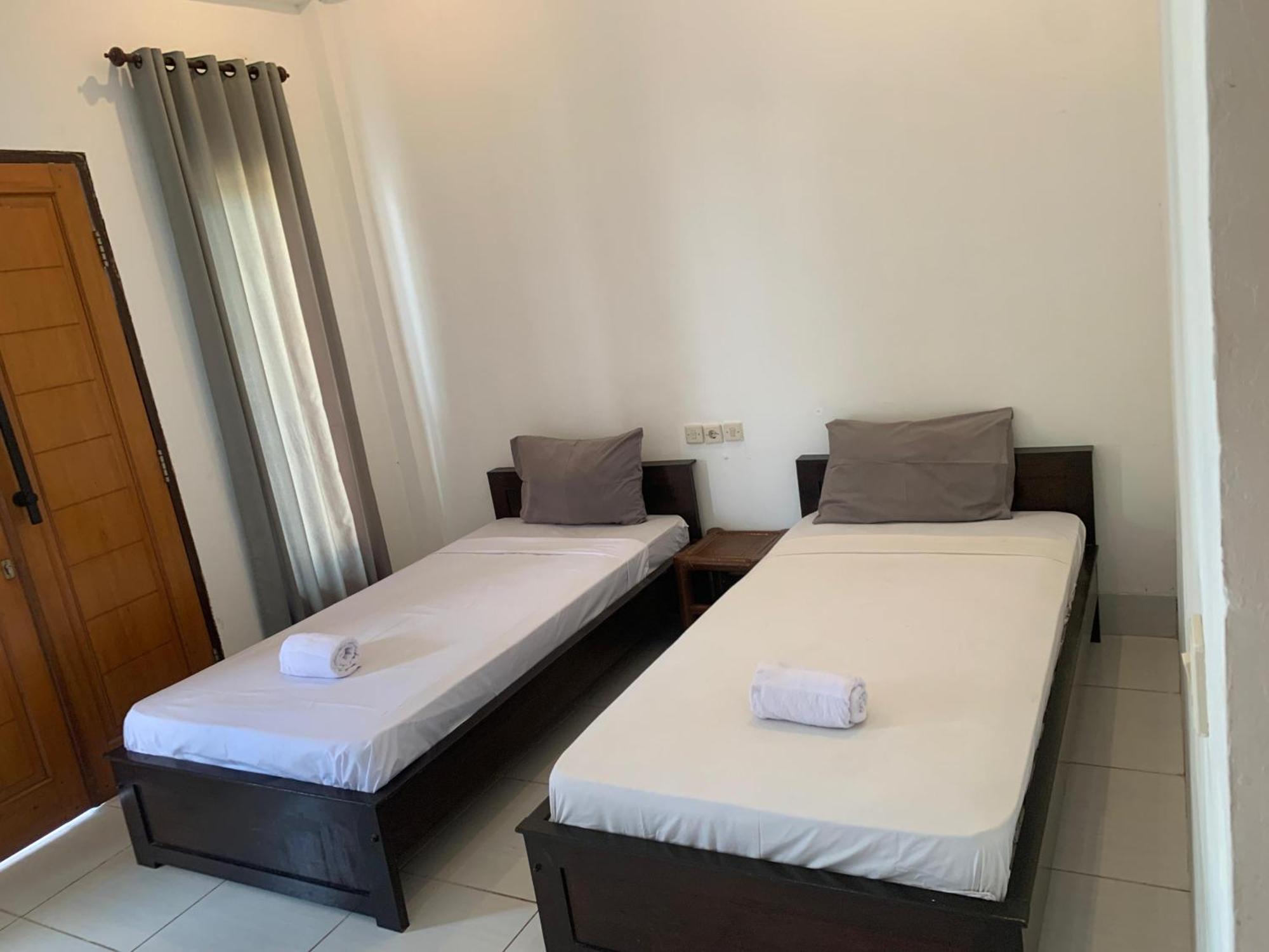 Bale Sunrise Hotel Джили Трауанган Екстериор снимка