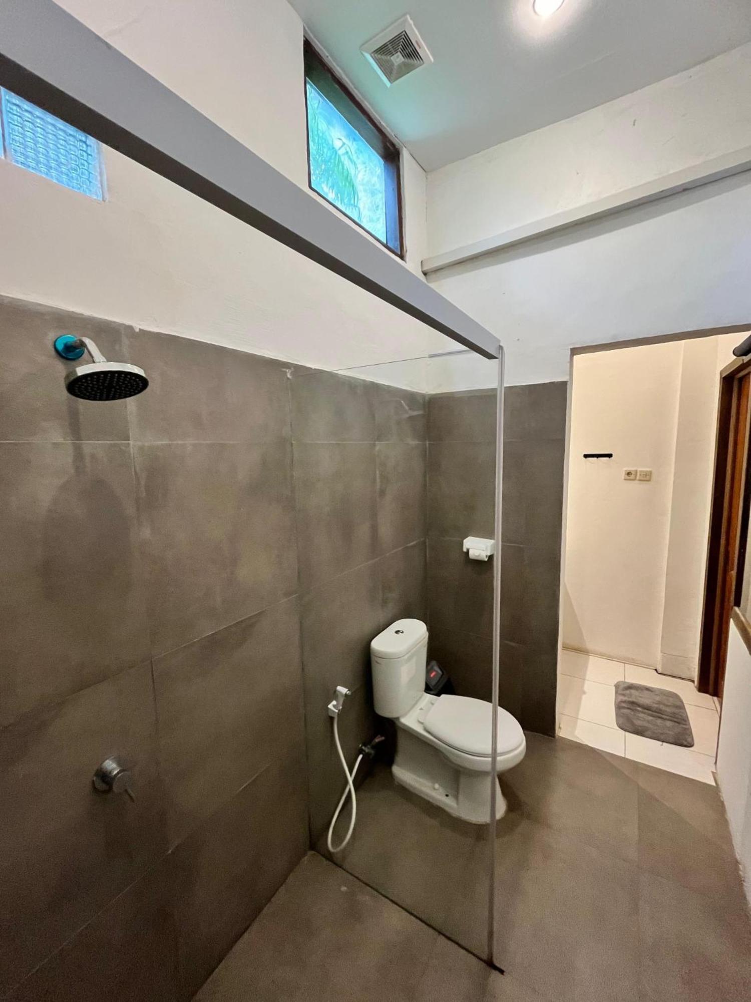 Bale Sunrise Hotel Джили Трауанган Екстериор снимка