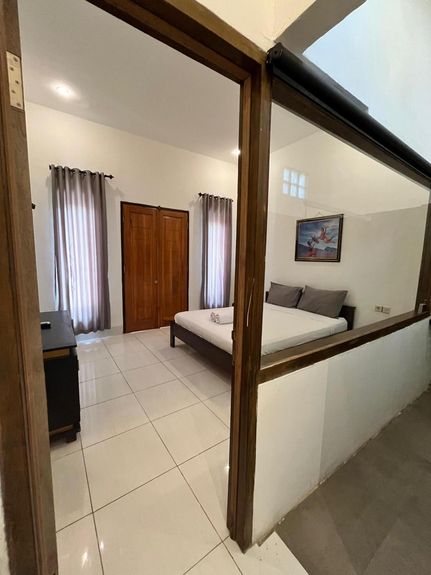 Bale Sunrise Hotel Джили Трауанган Екстериор снимка